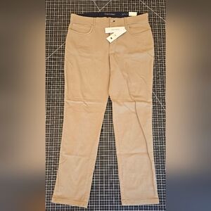 NWT Calvin Klein 36x32 Slim Fit Infinite Flex Waistband